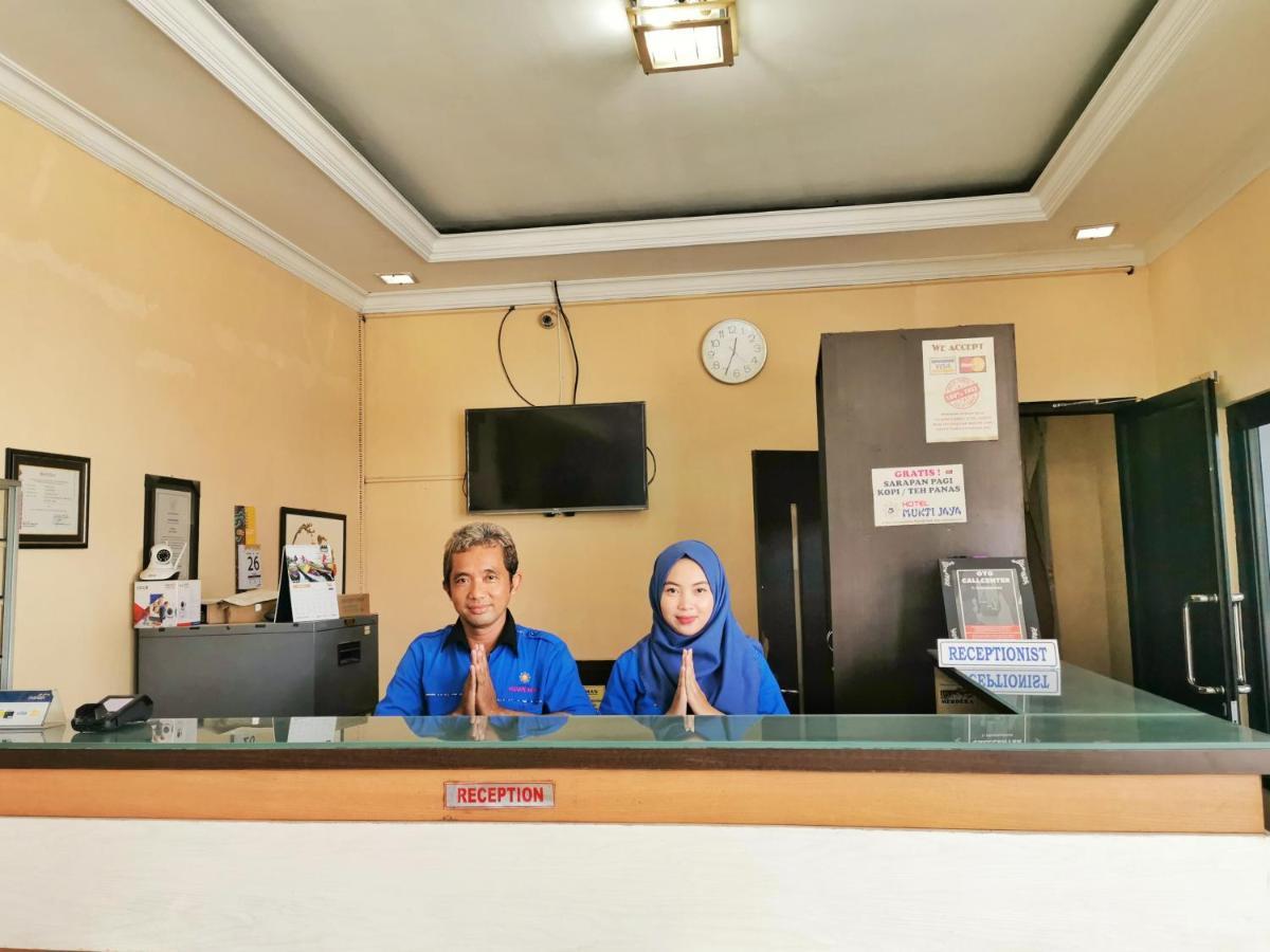 Oyo 822 Hotel Mukti Jaya Purwokerto Exterior foto